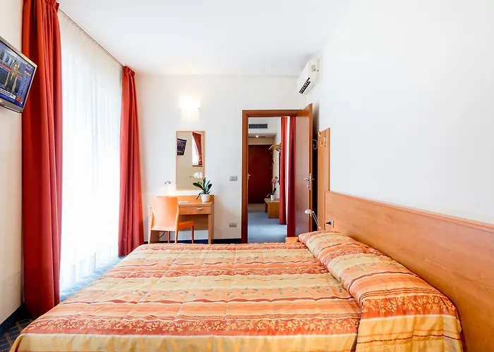 Готель San Vito 3*